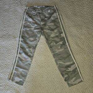MOTHER Camouflage Cargo Pants